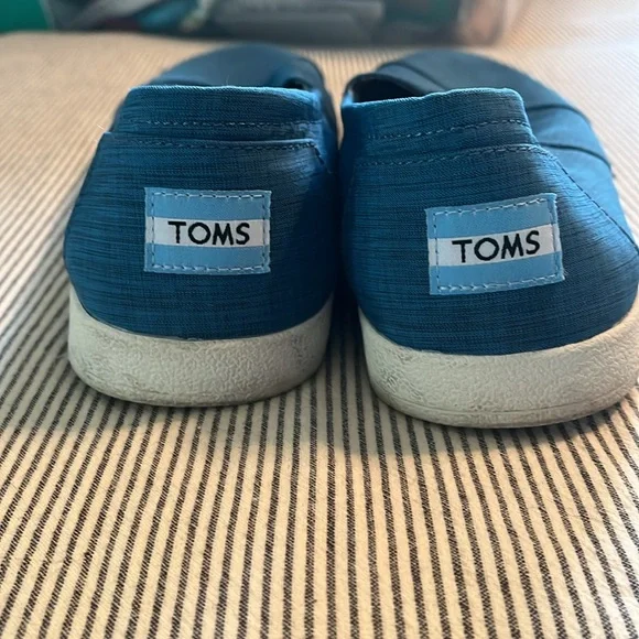 Pretty blue size 11, toms - Picture 4 of 7
